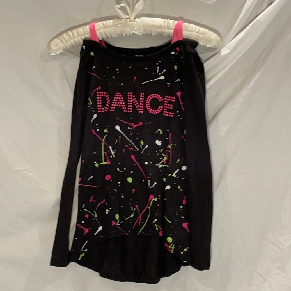 Long sleeve black shirt. Pink straps on the shoulder. Size M for girls. EUC.
